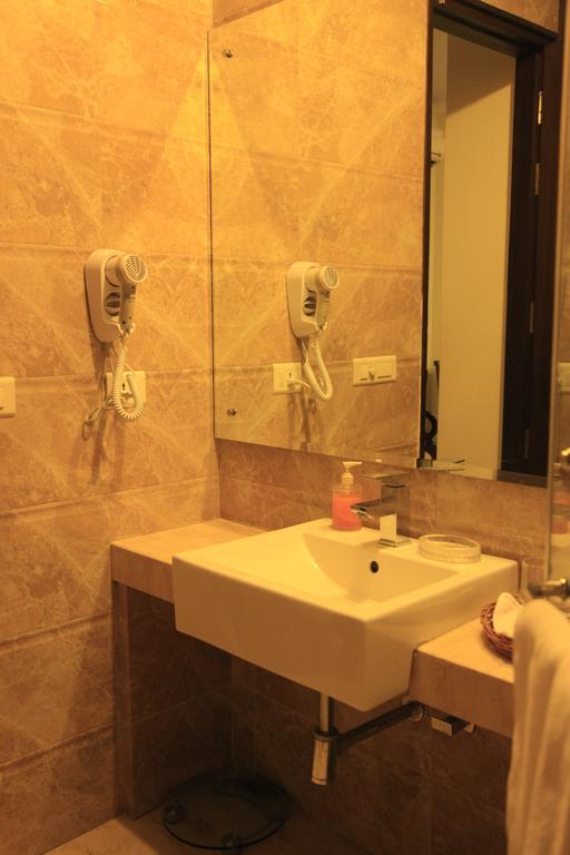 Indiyaah Inn Gurgaon Quarto foto